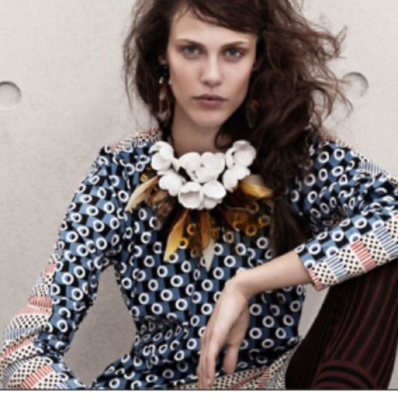 Marni for H&M 100% crisp cotton, geometric, tie, long sleeves blouse. Size 2 - Picture 10 of 17